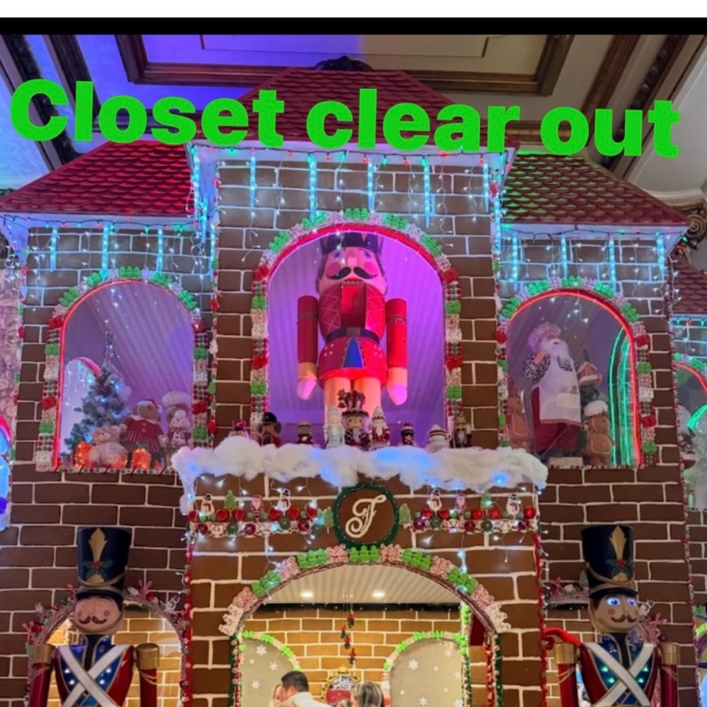 LIVE SHOW - Closet clear out